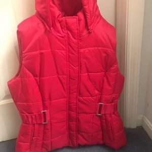 Stay warm in NY&Company Vest